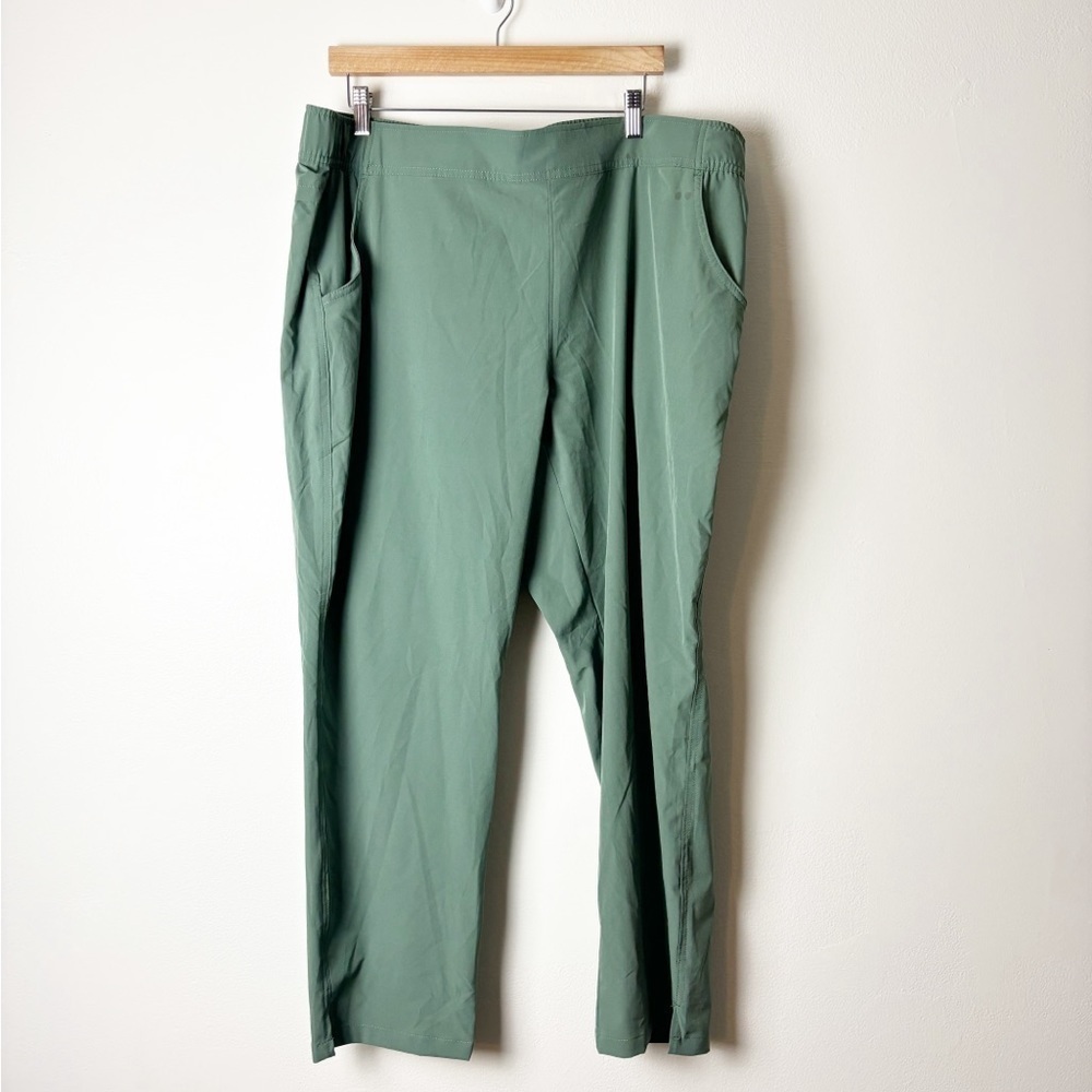 EDDIE BAUER • Women’s Departure Traveler Ankle Pant Green Size XXL